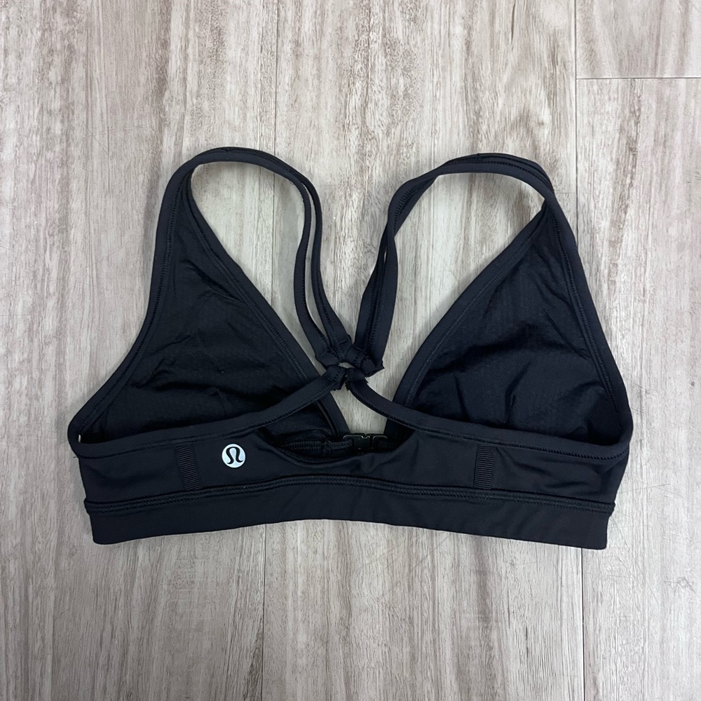 lululemon radiant rhapsody Black Triangle Sprouts Bra, Size 4